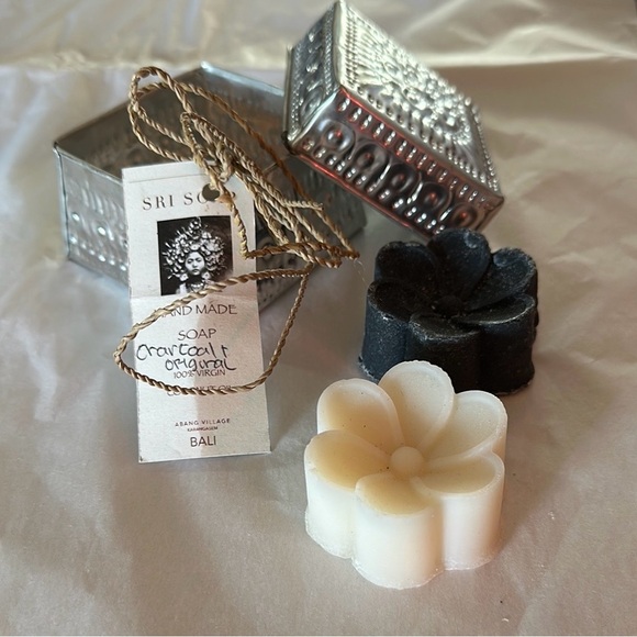 Sri Soap Handmade Charcoal and Natural Soap Set - Picture 7 of 7